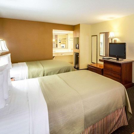 Econo Lodge Inn & Suites Eagle Pass Eksteriør bilde