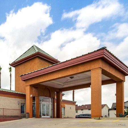 Econo Lodge Inn & Suites Eagle Pass Eksteriør bilde