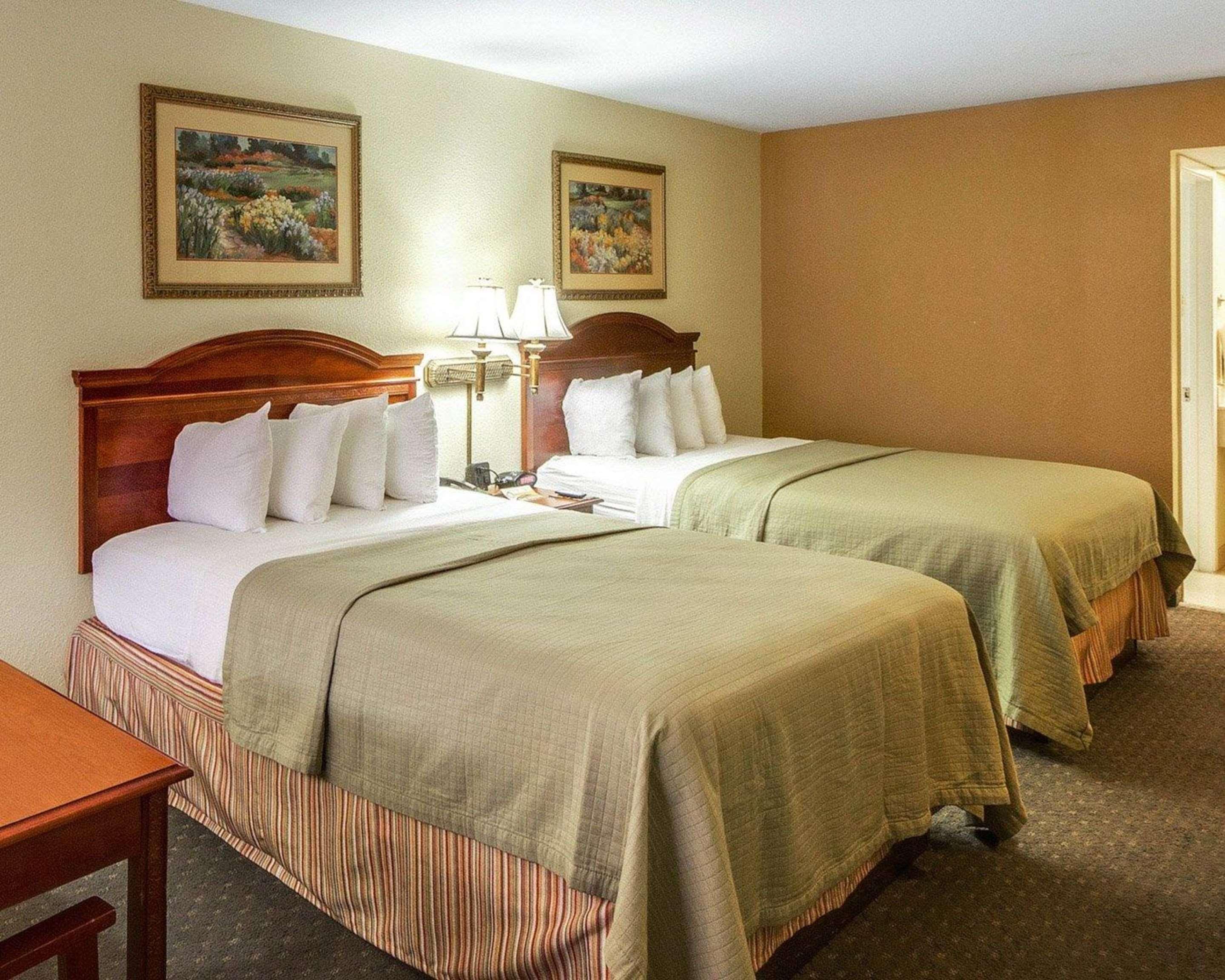 Econo Lodge Inn & Suites Eagle Pass Eksteriør bilde