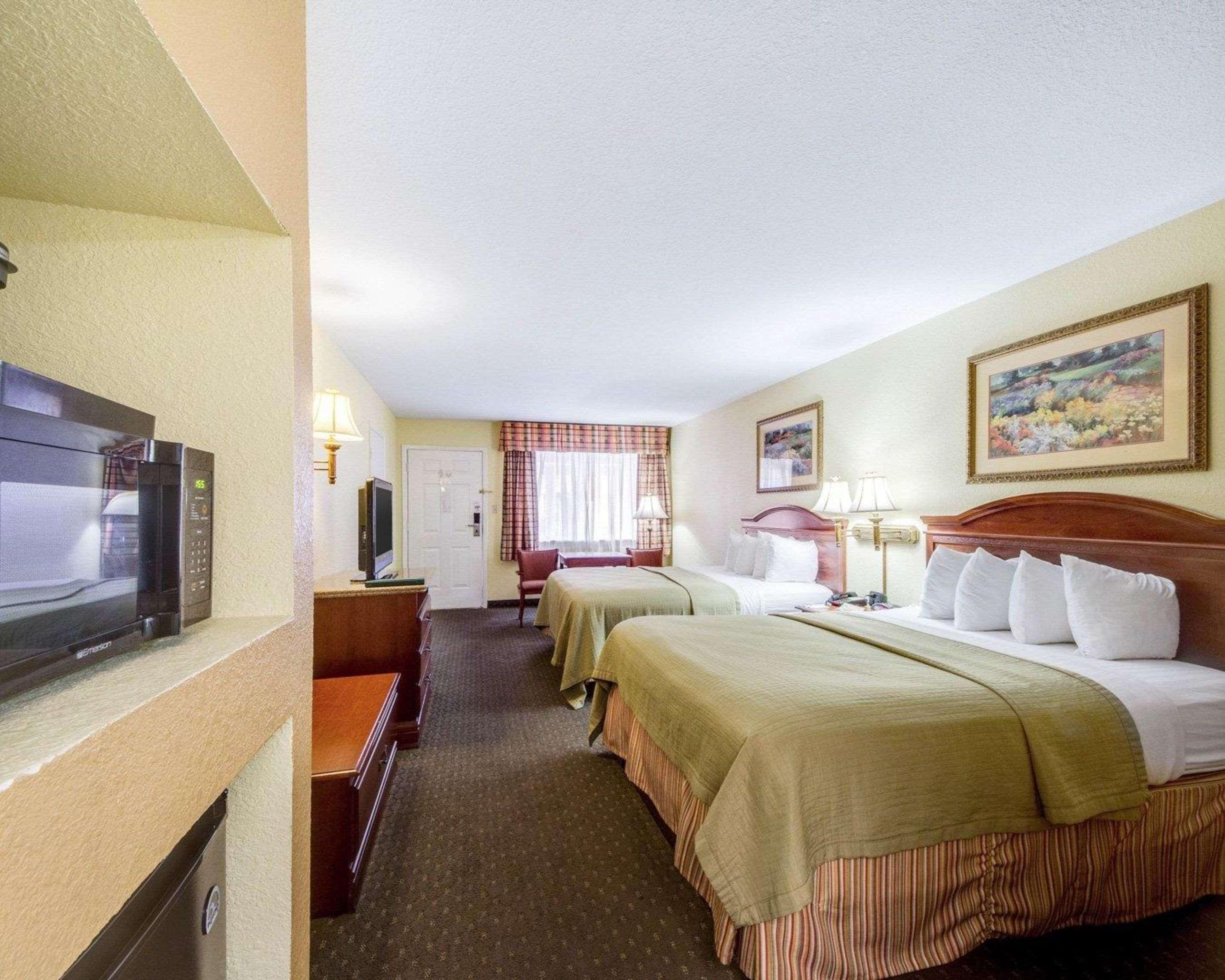 Econo Lodge Inn & Suites Eagle Pass Eksteriør bilde