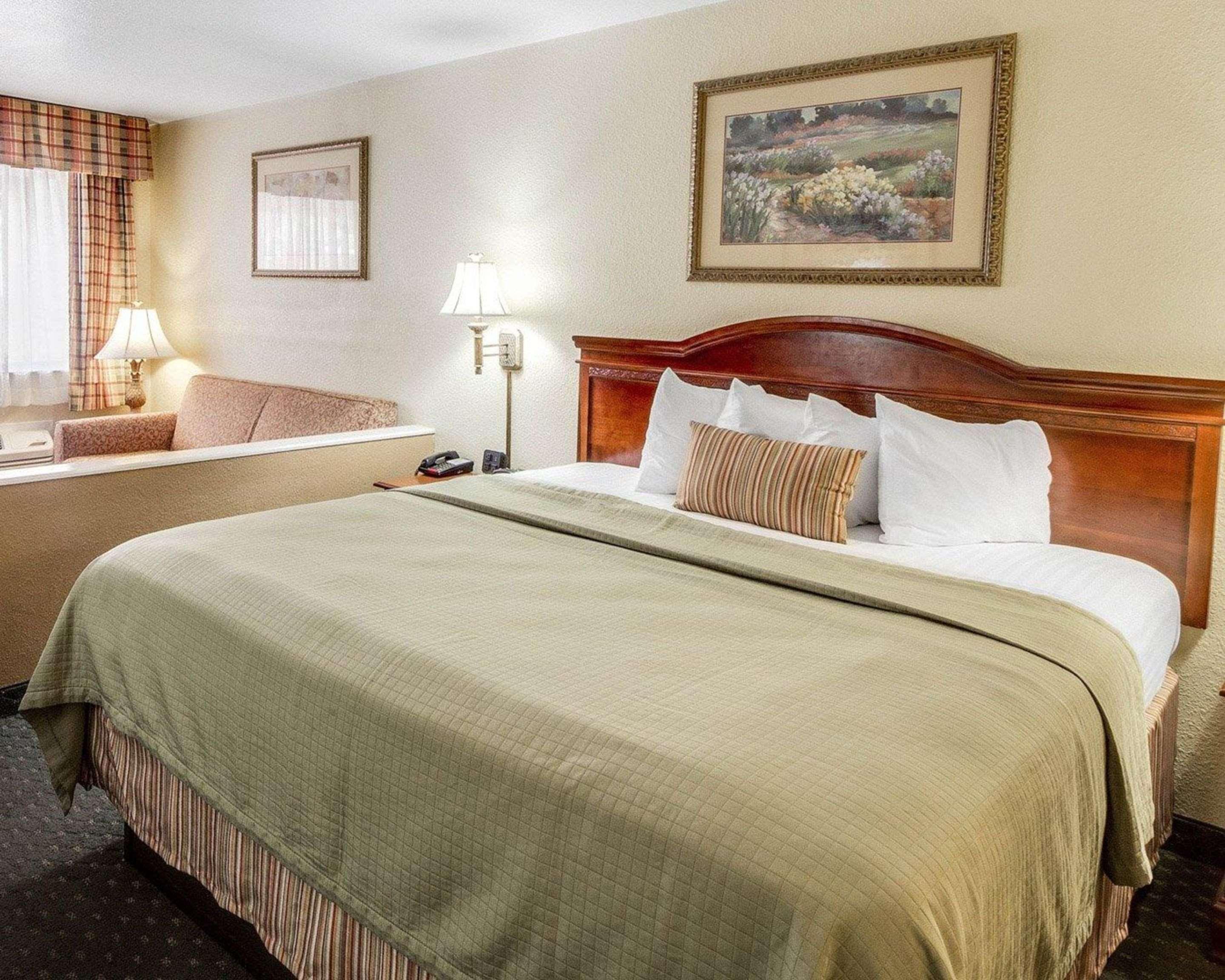 Econo Lodge Inn & Suites Eagle Pass Eksteriør bilde
