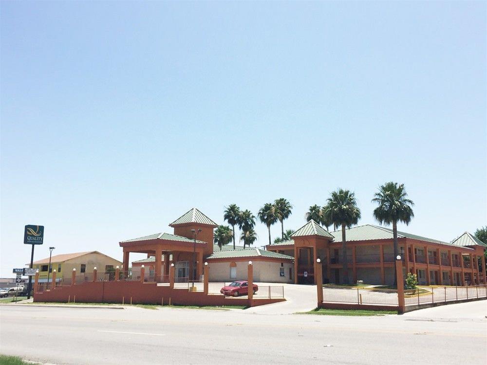 Econo Lodge Inn & Suites Eagle Pass Eksteriør bilde