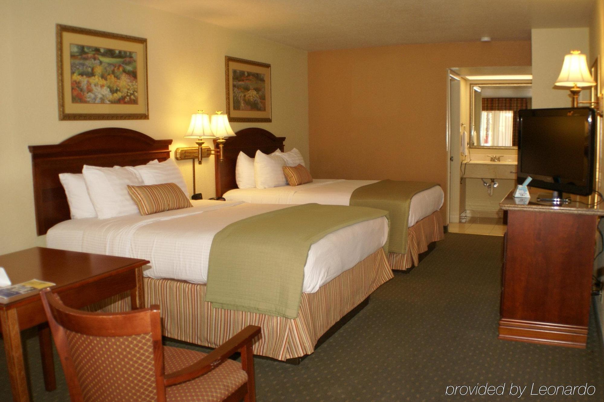 Econo Lodge Inn & Suites Eagle Pass Eksteriør bilde