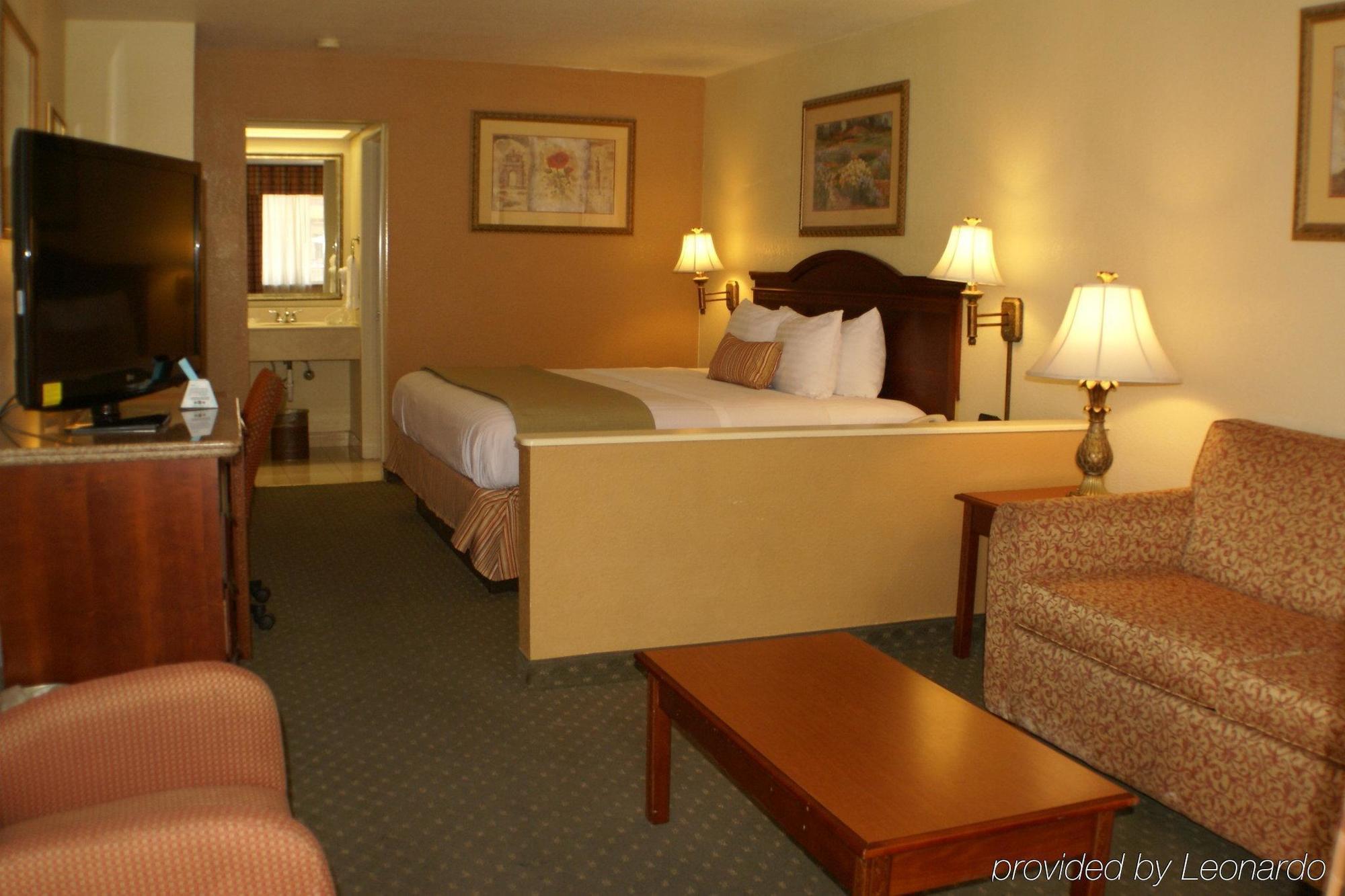 Econo Lodge Inn & Suites Eagle Pass Eksteriør bilde