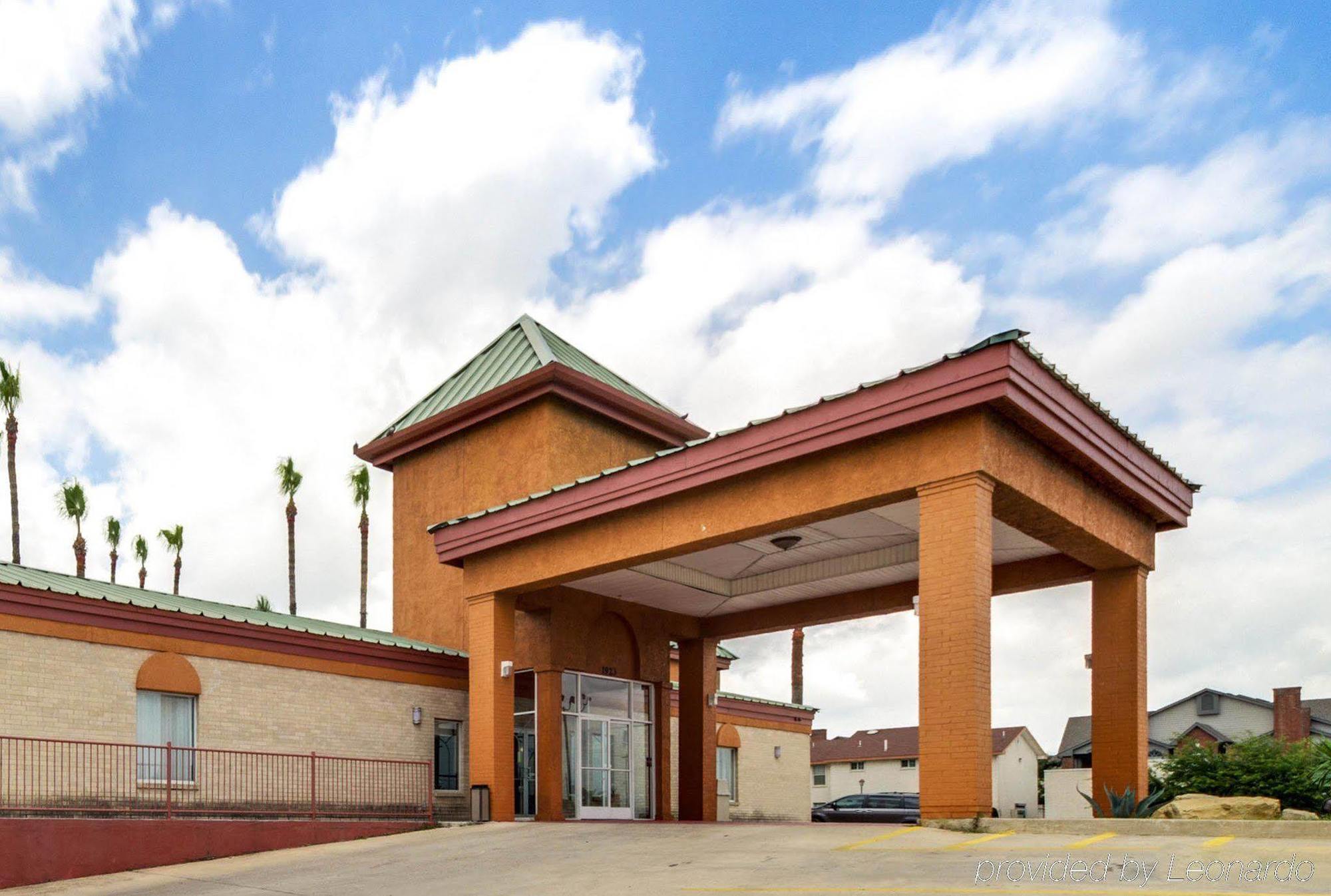 Econo Lodge Inn & Suites Eagle Pass Eksteriør bilde